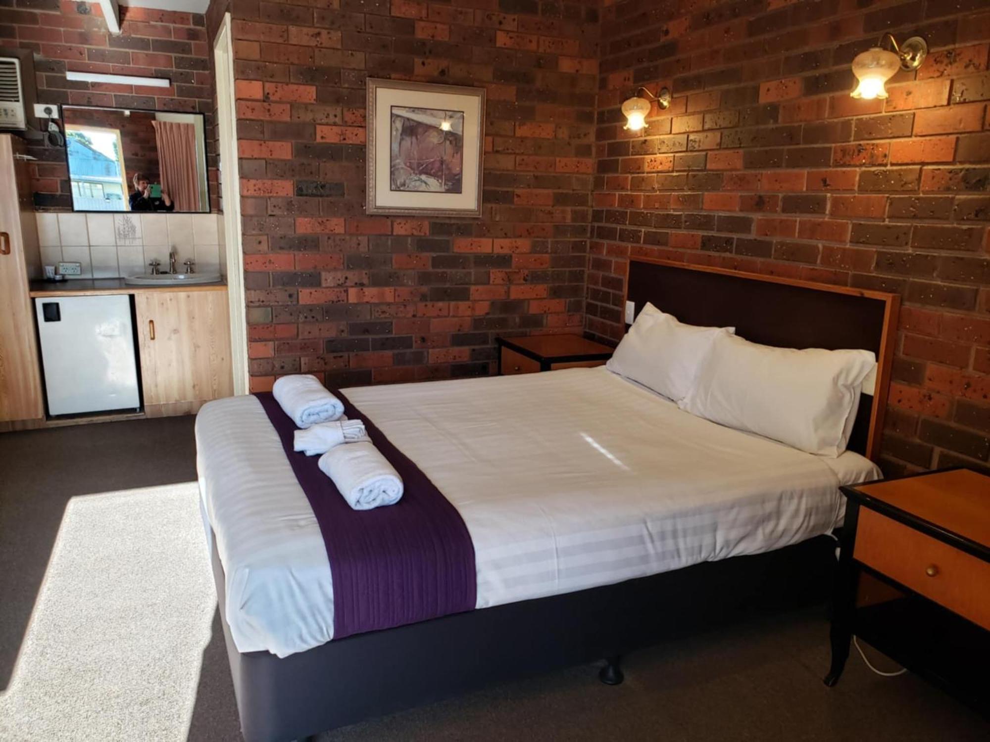 Balranald Motor Inn Room photo