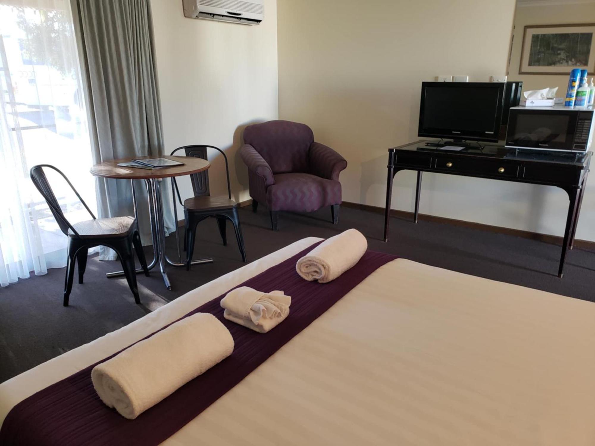 Balranald Motor Inn Room photo